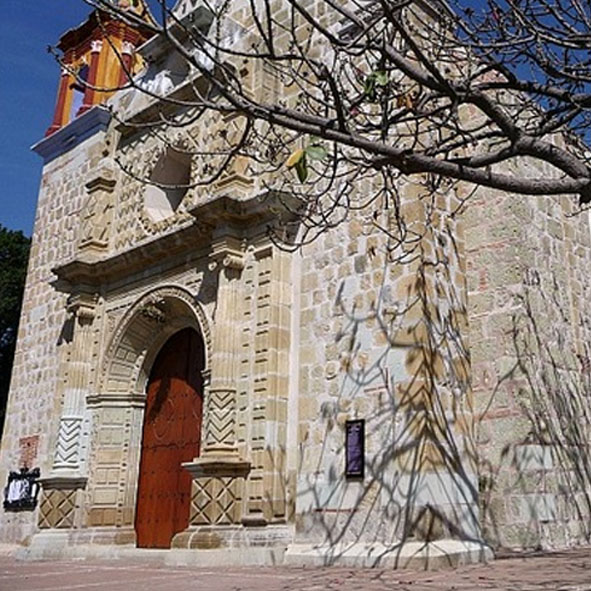 Templo de San Matías Jalatlaco